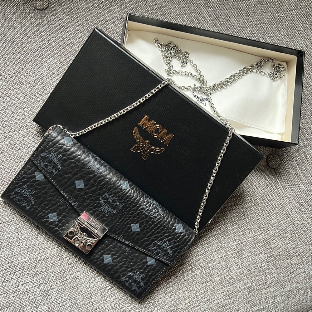 MCM Patricia Visetos purse/wallet - Like New (Price drop from $277!)